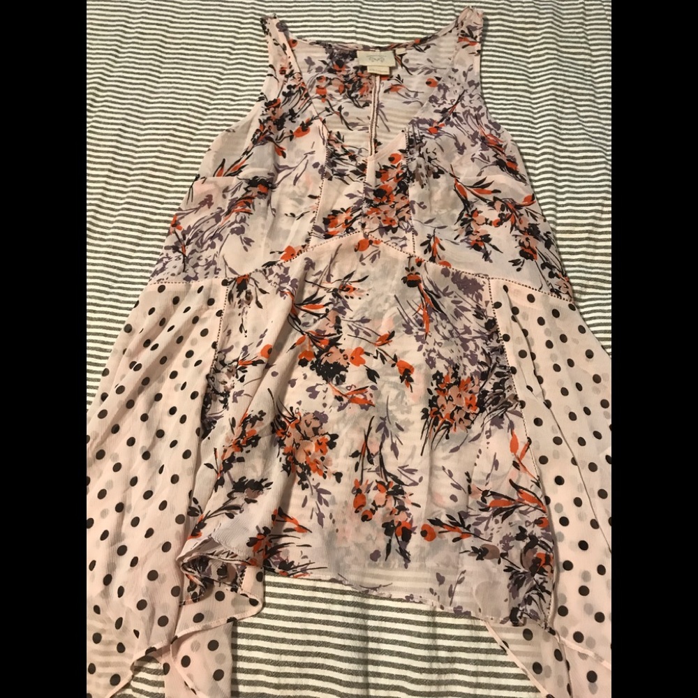 Anthro Vanessa Virginia Top in size Small